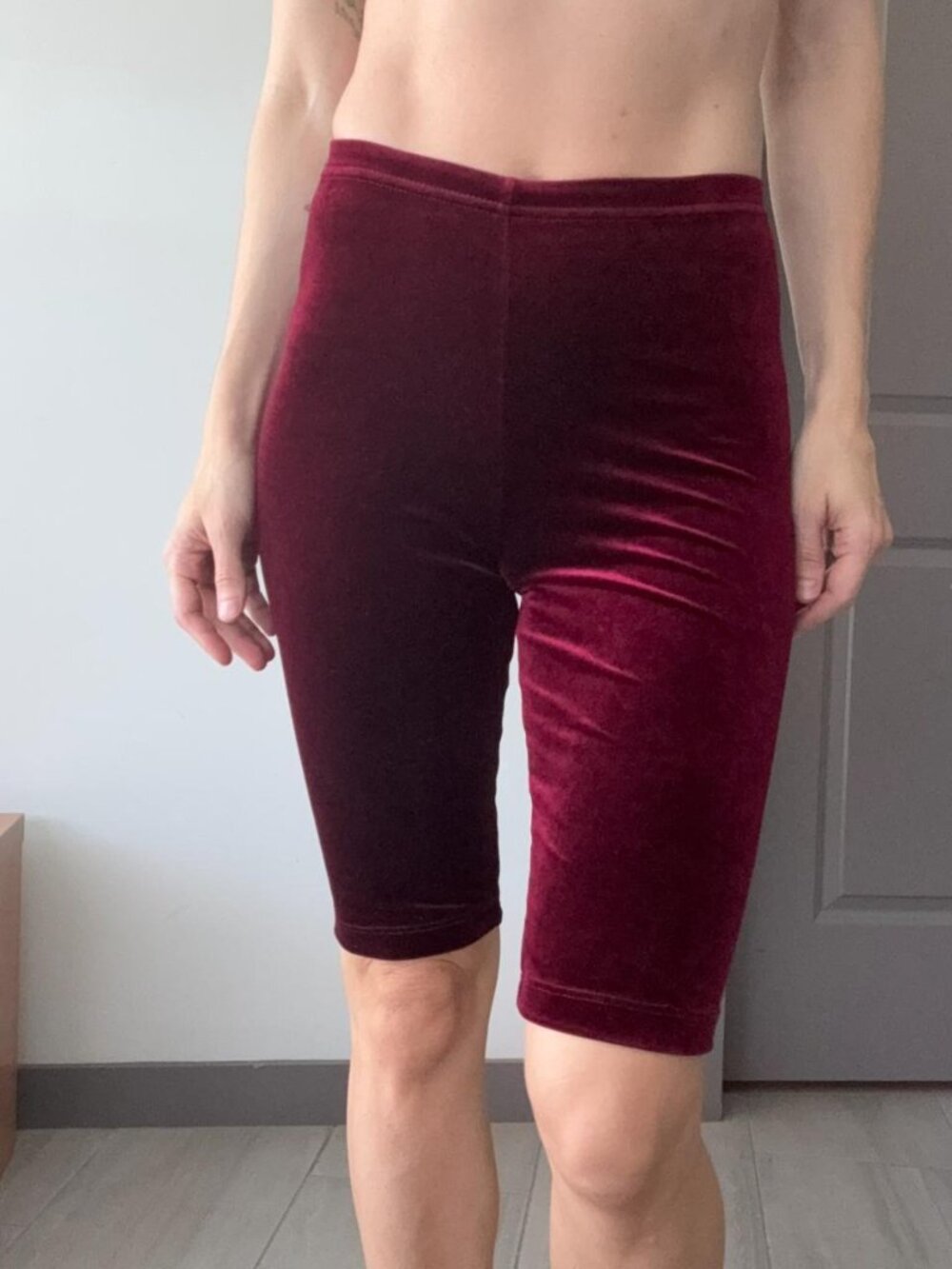 American Apparel Velvet Capri Shorts – Oxblood ❤️